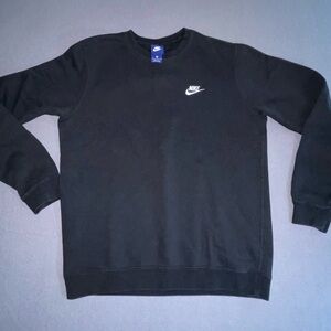 Black Nike pullover sweater